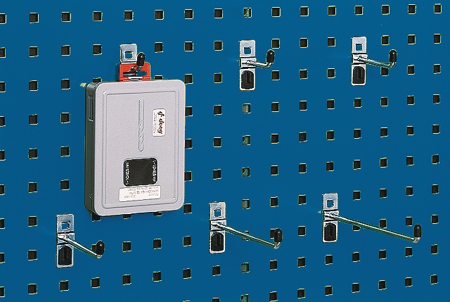 BOTT Haken T50xØ6mm verzinkt passend für Lochplatten