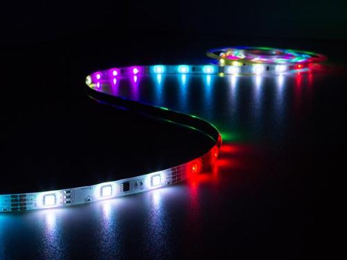 Perel SET MIT FLEXIBLEM LED-STREIFEN, CONTROLLER UND NETZTEIL - DIGITAL ANIMIERT - RGB - 150 LEDs - 5 m - 12 VDC