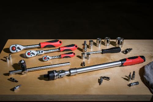 GEDORE Red R60000027 2K-Umschaltknarre 1/2 250 mm Rückschwenkwinkel 5°