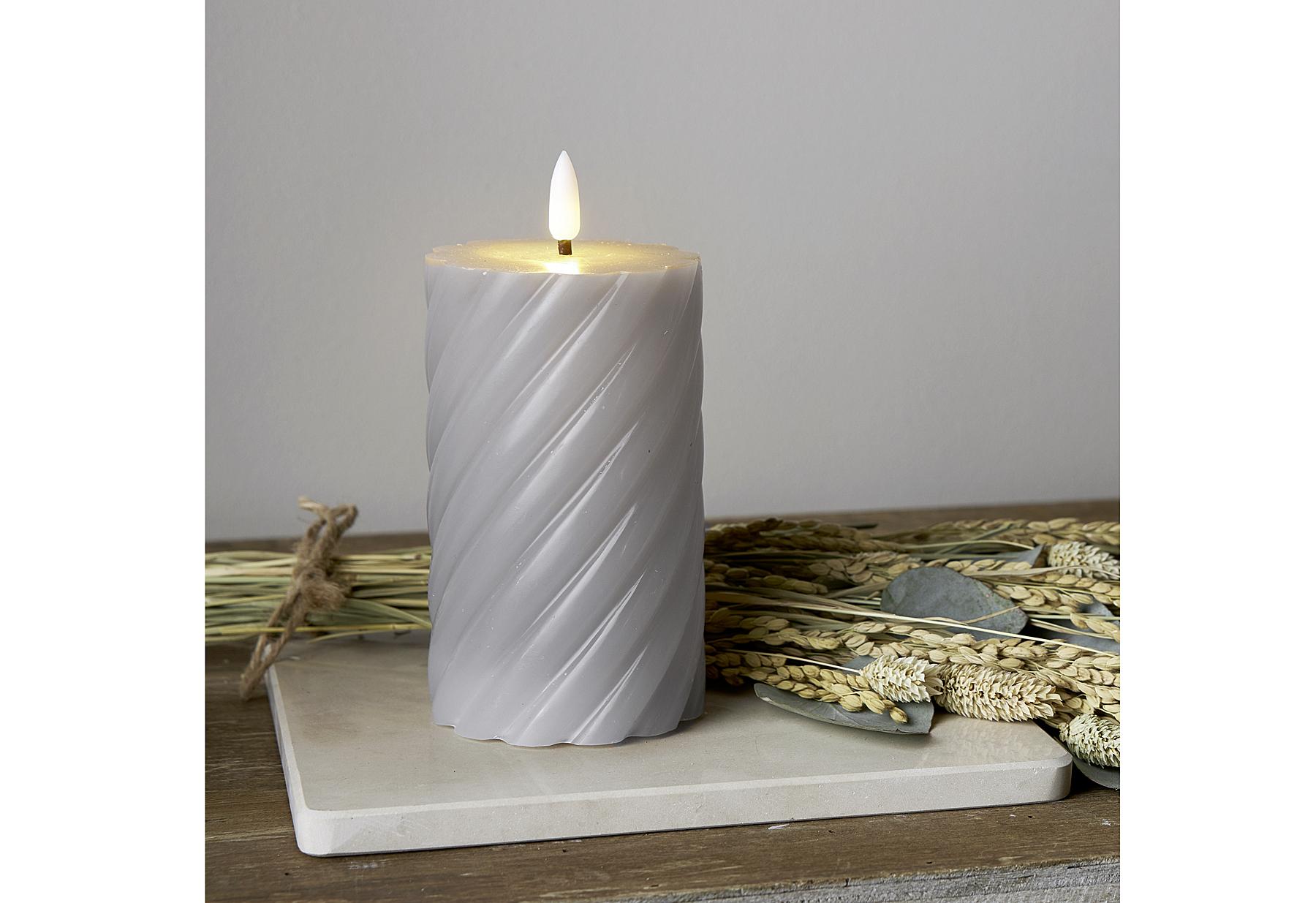 Star Trading LED-Echtwachs-Kerze "Flamme Swirl